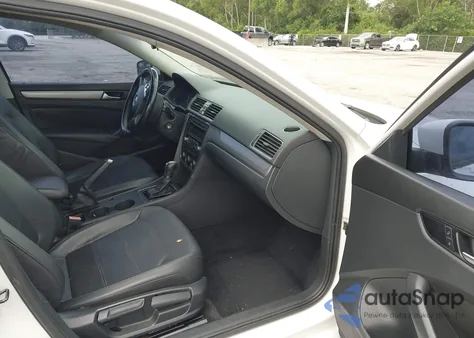 2014 Volkswagen Passat 1.8T Wolfsburg Edition из США, поврежденный, VIN 1VWAS7A34EC102646